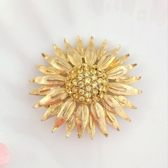 Vintage 50s Gold Tone Large Round Chunky Sun Flower Statement Brooch - Picture 1 of 10